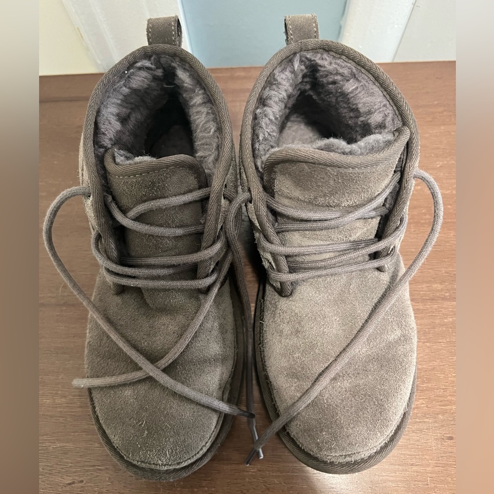 UGG Neumel Gray Suede Lace Up Ankle Boots Men Sz6 Women Sz8